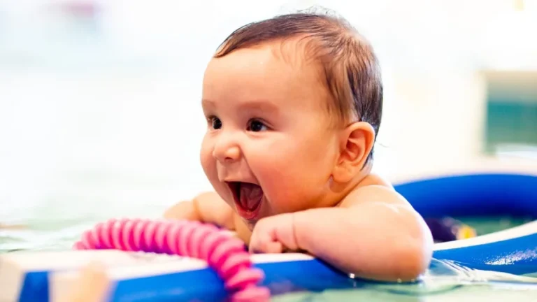 Bathtime Babies - Baby Swimming Lessons at AQUAfin Swim School